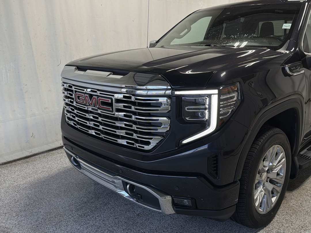 2022 GMC Sierra 1500 Denali - Image 3