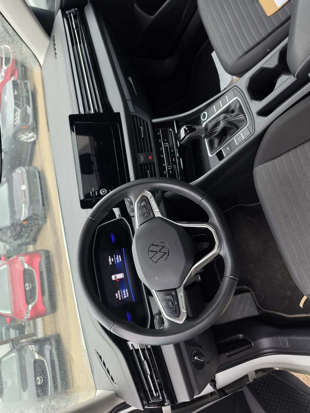 2025 Volkswagen Jetta TRENDLINE - Image 3