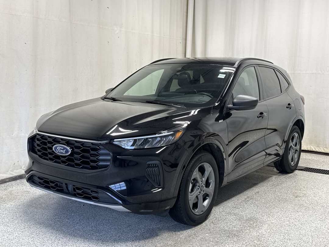 2024 Ford Escape STLine - Image 2