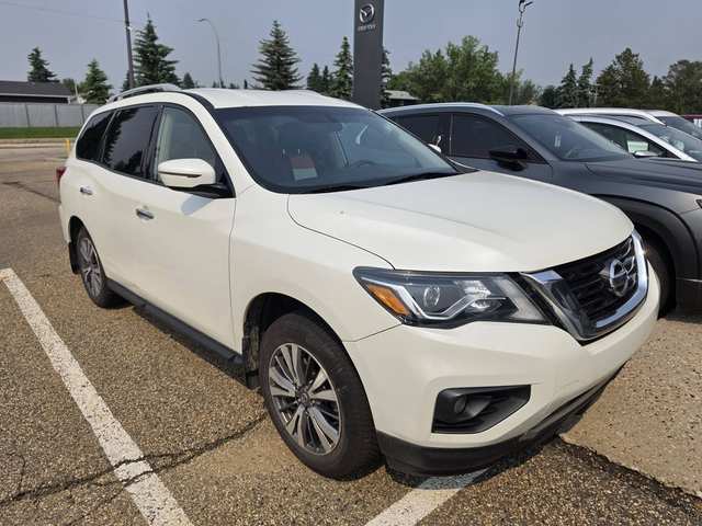 2019 Nissan Pathfinder SV