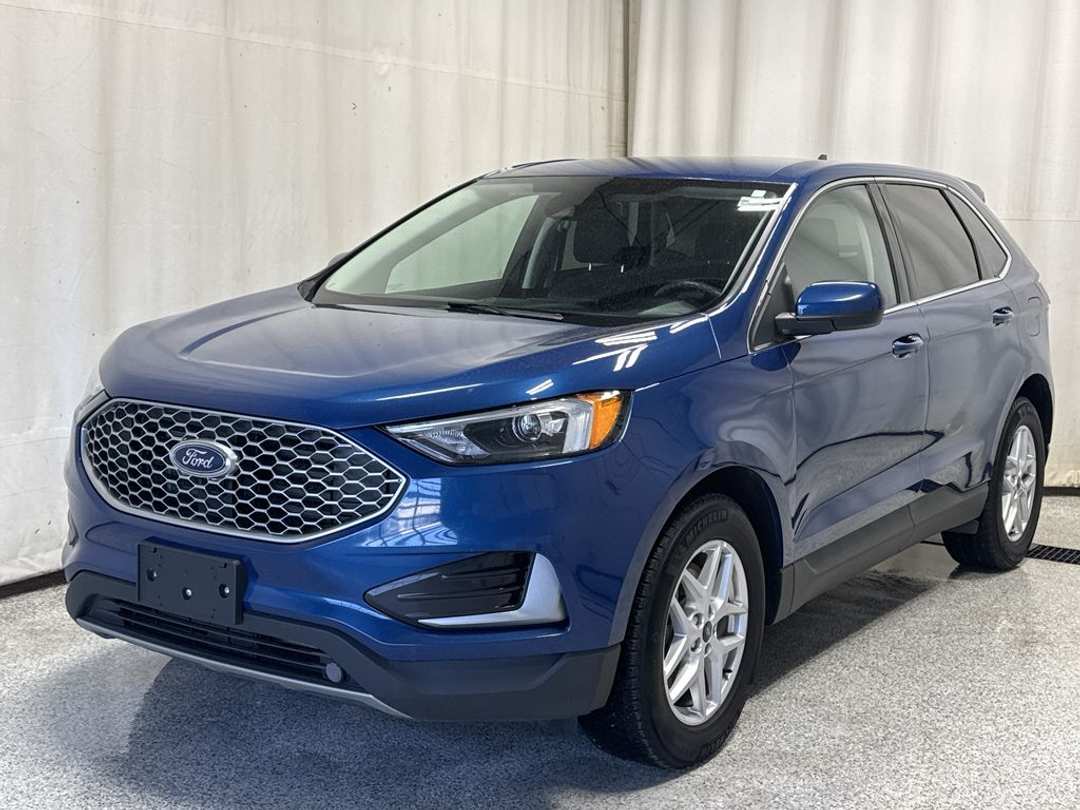 2023 Ford Edge SEL - Image 2