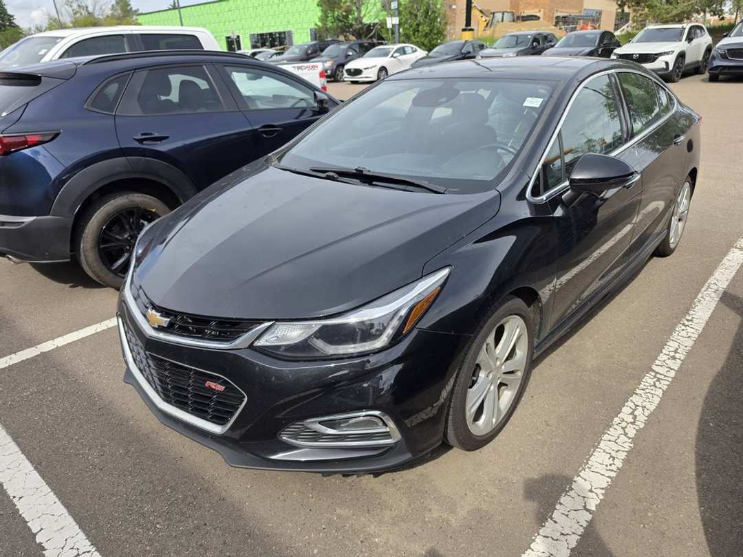 2016 Chevrolet Cruze PREMIER - Image 2