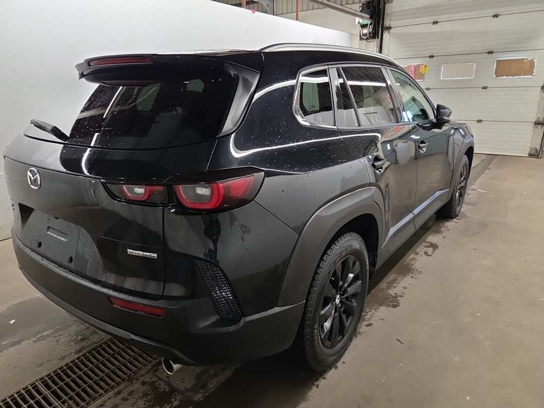 2023 MAZDA Cx-50 GSL - Image 3