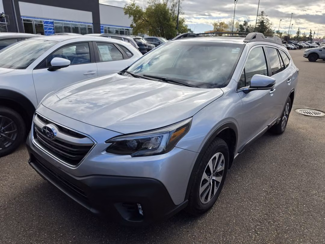 2022 Subaru Outback TOURING - Image 2