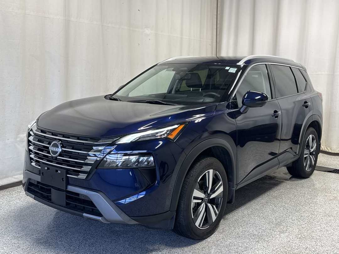 2024 Nissan Rogue SL - Image 2
