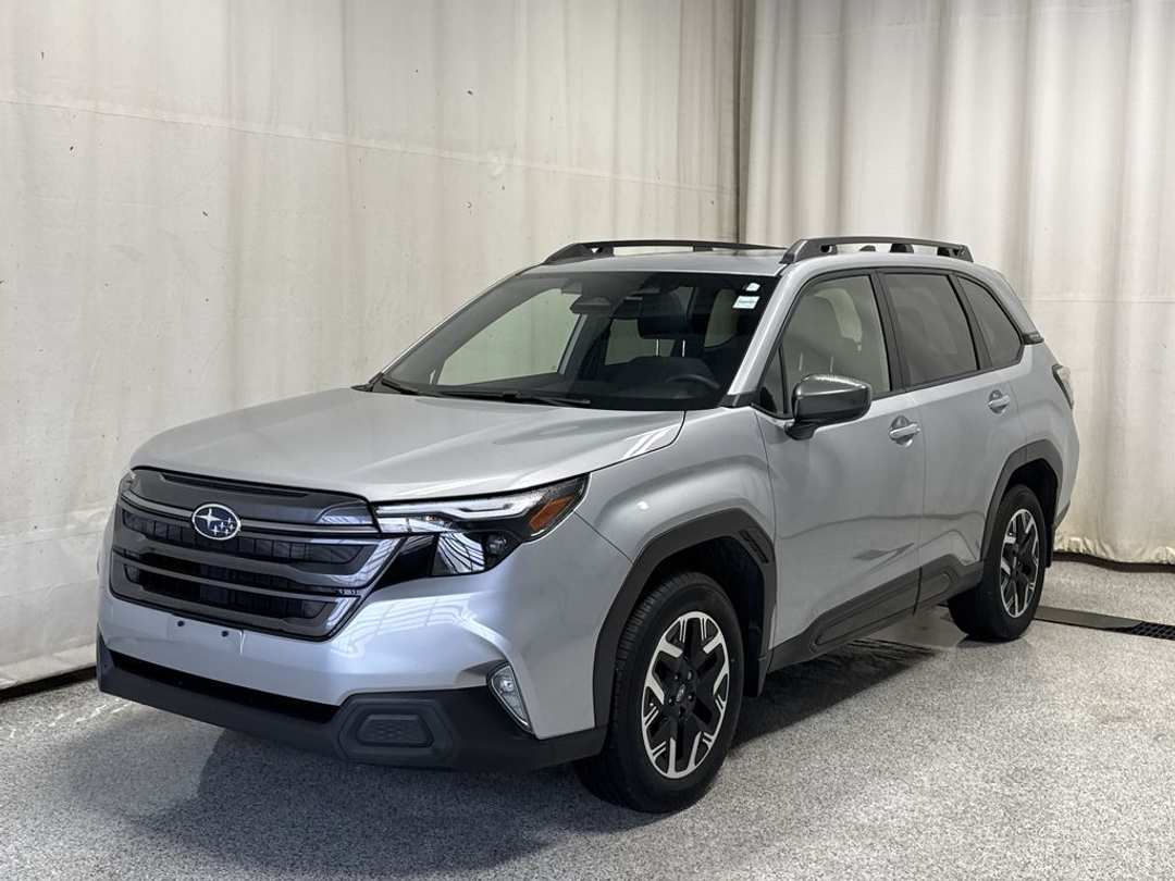 2025 Subaru Forester Touring - Image 2