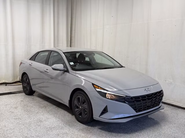 2023 Hyundai Elantra Preferred
