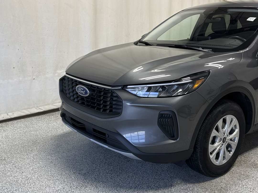 2024 Ford Escape Active - Image 3