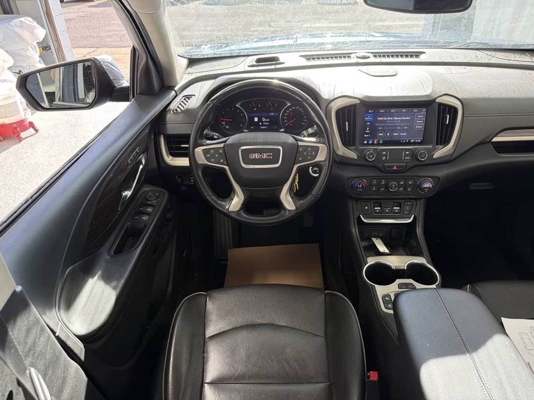 2019 GMC Terrain DENALI - Image 3