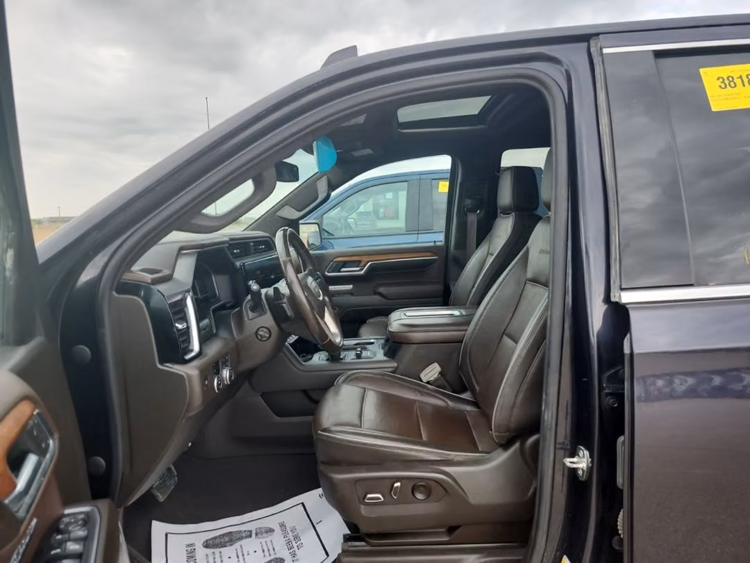 2022 GMC Sierra 1500 DENALI - Image 3