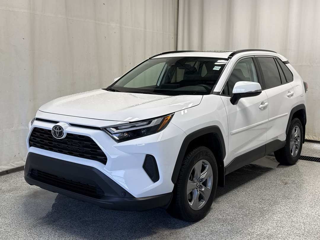 2024 Toyota Rav4 XLE - Image 2