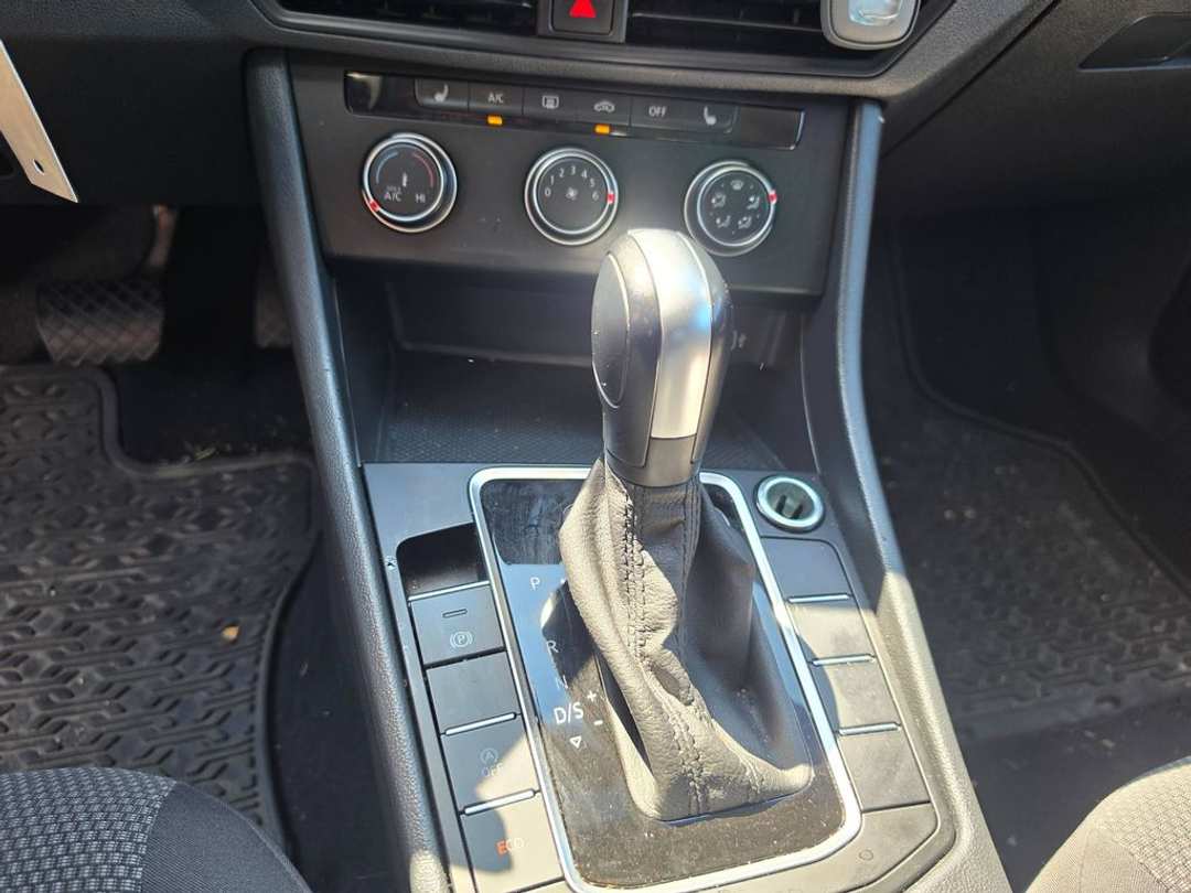 2019 Volkswagen Jetta COMFORT - Image 3