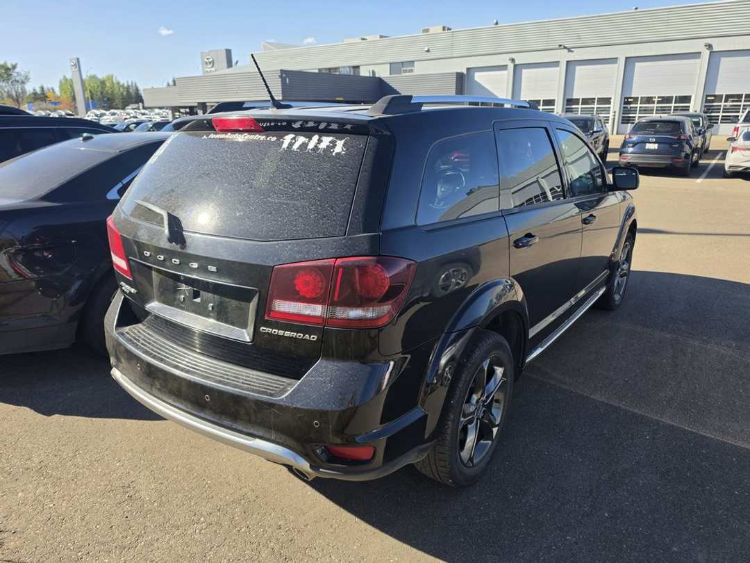 2015 Dodge Journey Crossroad - Image 2