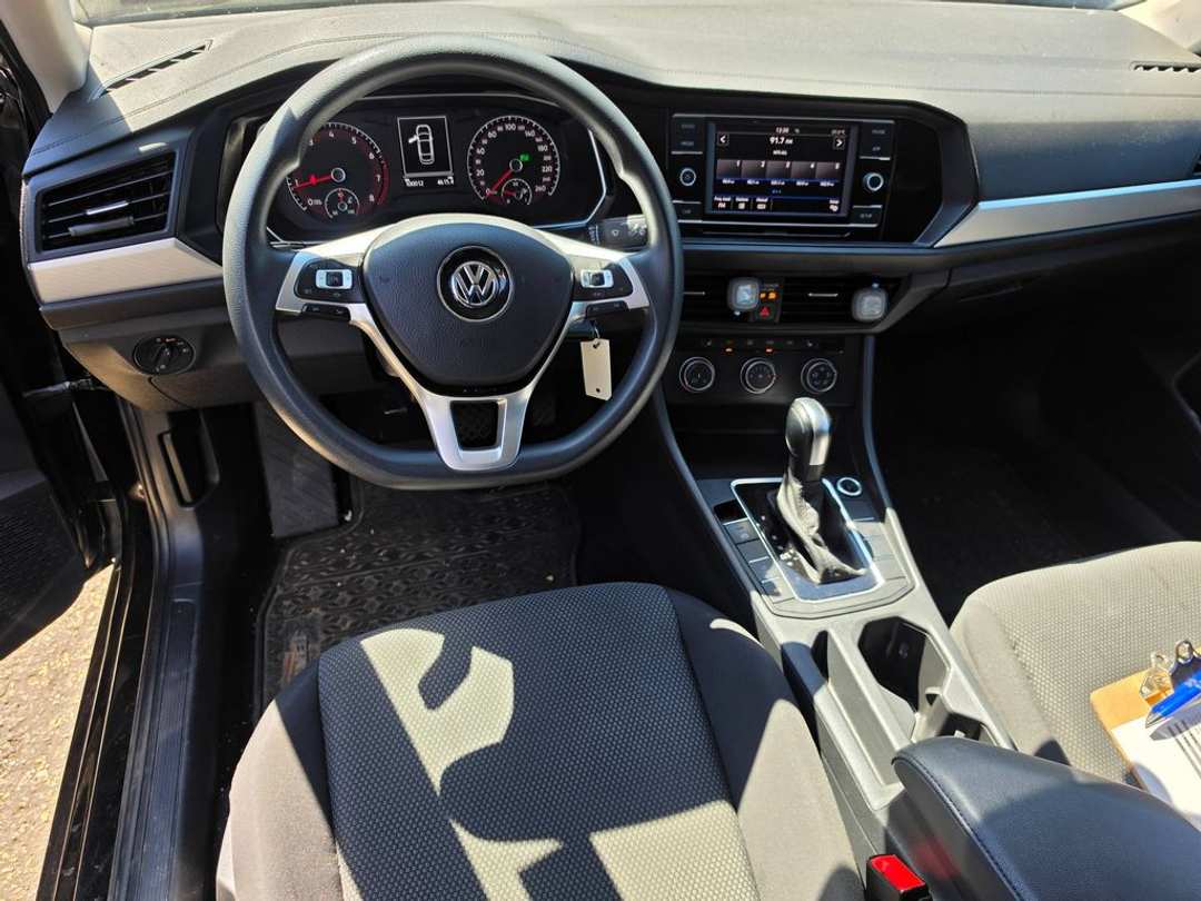 2019 Volkswagen Jetta COMFORT - Image 2