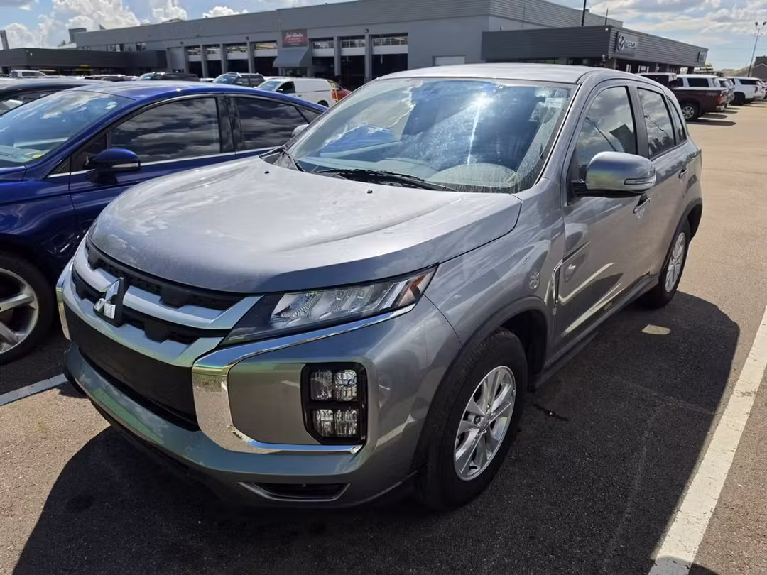 2024 Mitsubishi Rvr SE - Image 2