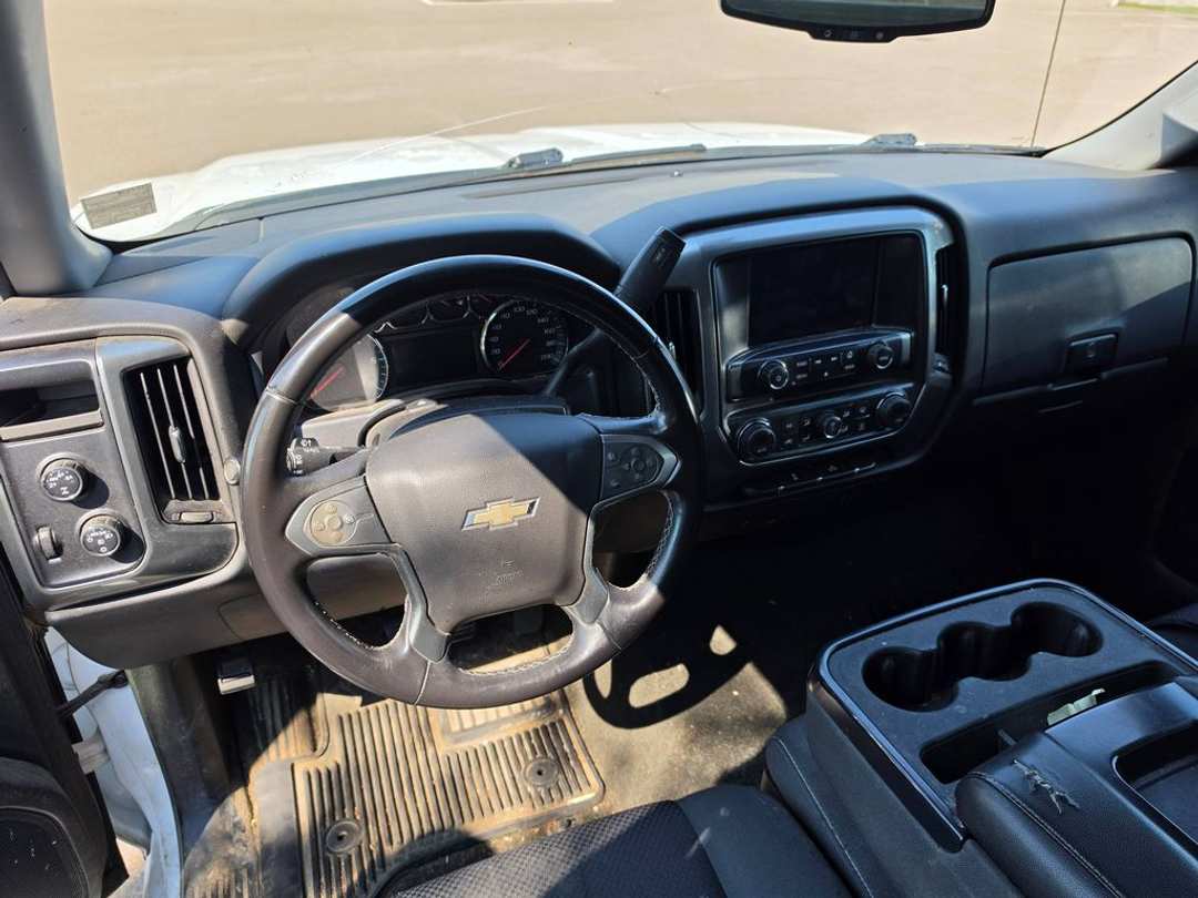 2015 Chevrolet Silverado 1500 LT - Image 3