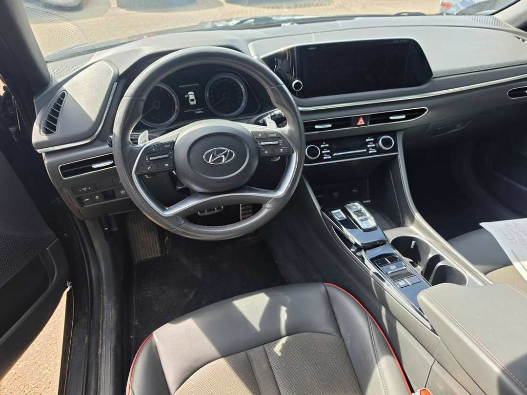 2023 Hyundai Sonata - Image 3