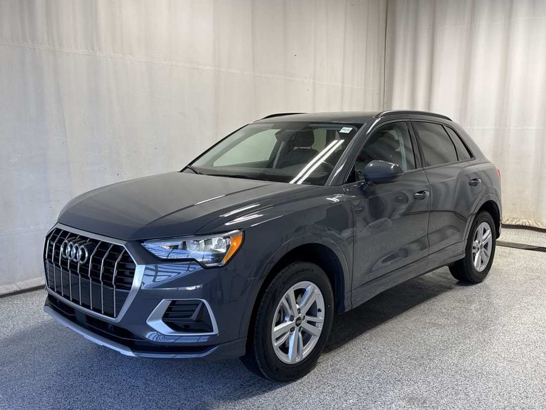 2022 Audi Q3 Komfort - Image 2