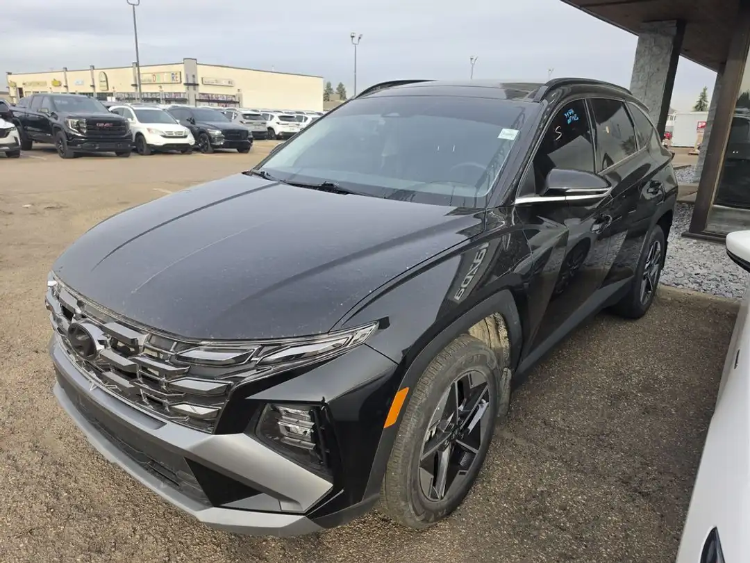 2025 Hyundai Tucson PREFERRED - Image 2