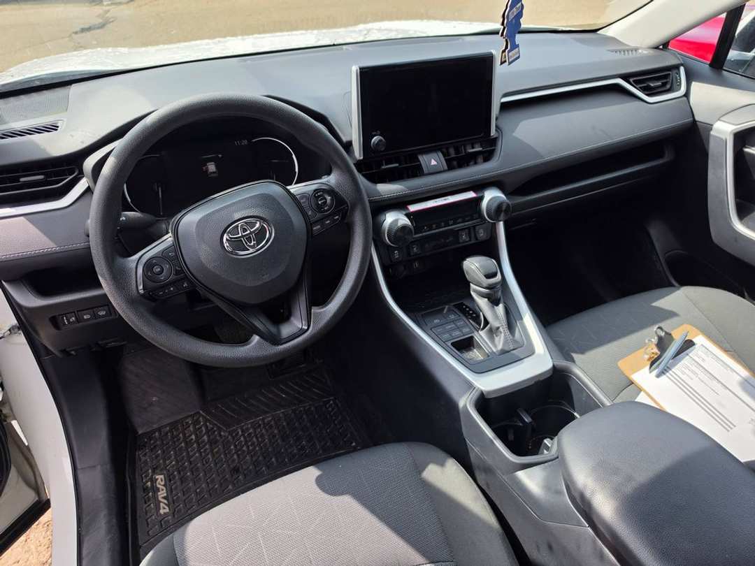 2025 Toyota Rav4 LE - Image 3