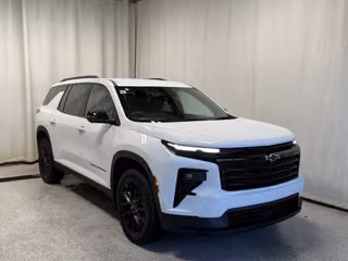 2025 Chevrolet Traverse 2LT Midnight Edition