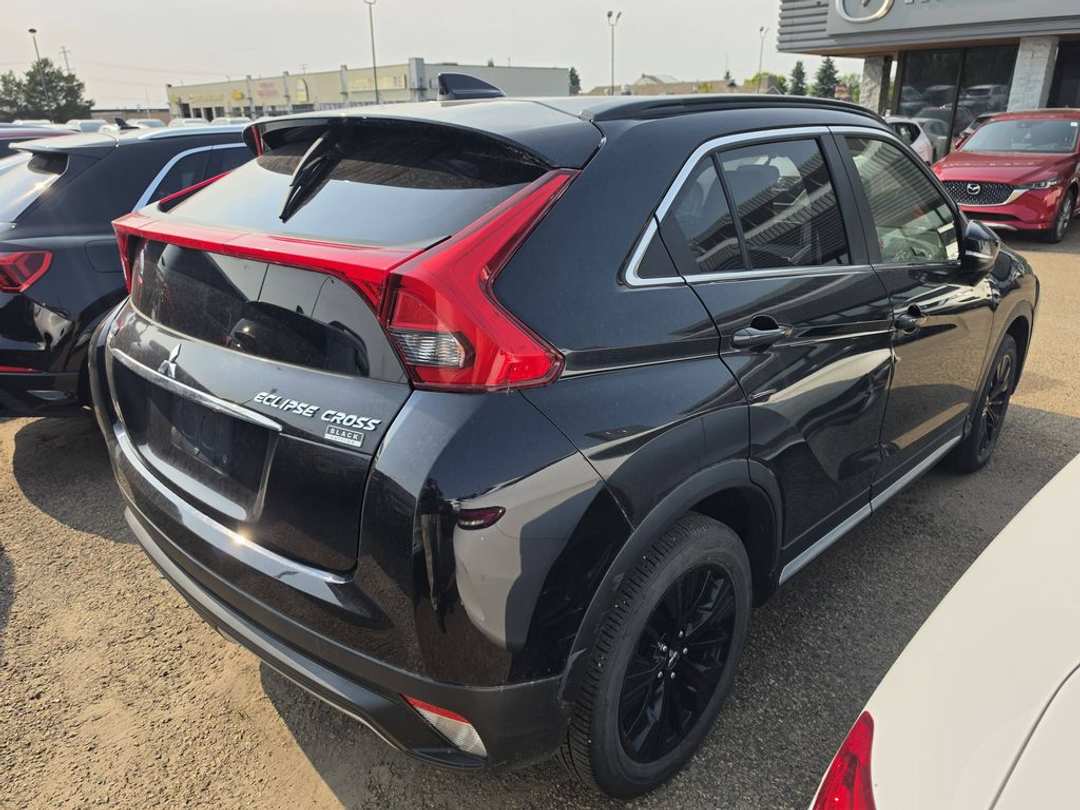 2019 Mitsubishi Eclipse Cross SE - Image 2