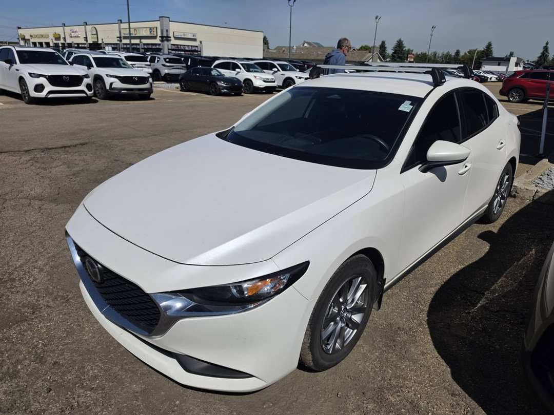 2025 MAZDA Mazda3 GX - Image 2
