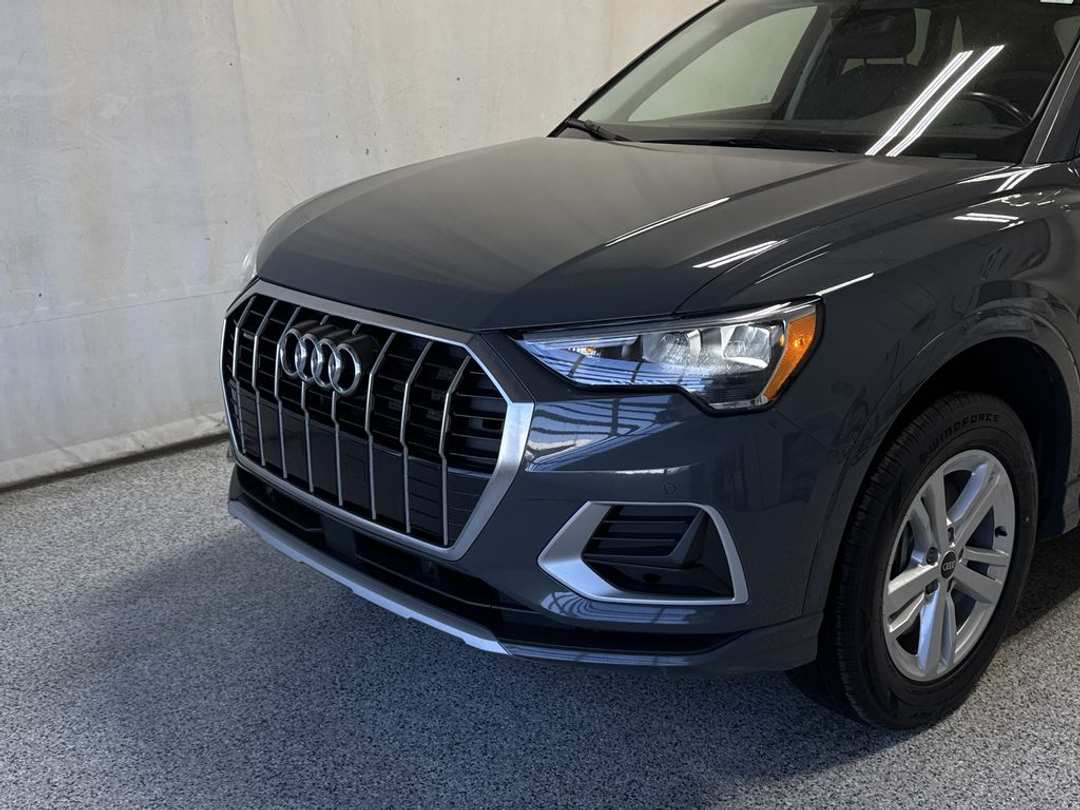 2022 Audi Q3 Komfort - Image 3