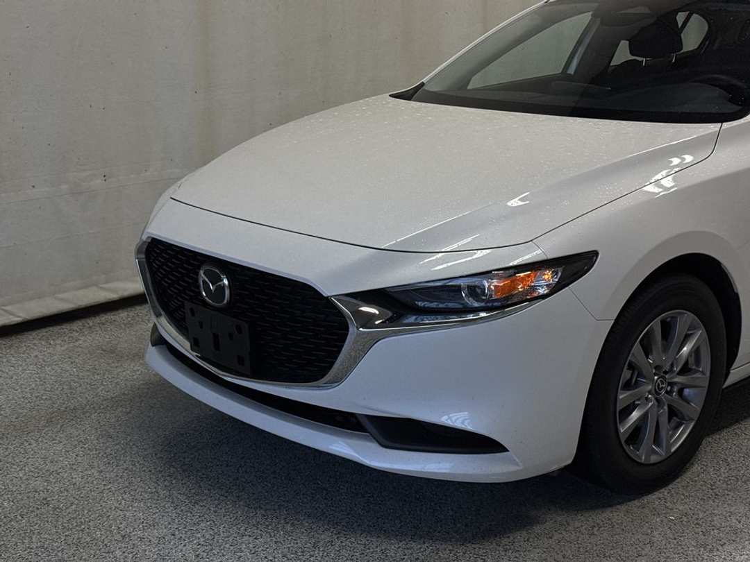2025 MAZDA Mazda3 GS - Image 3