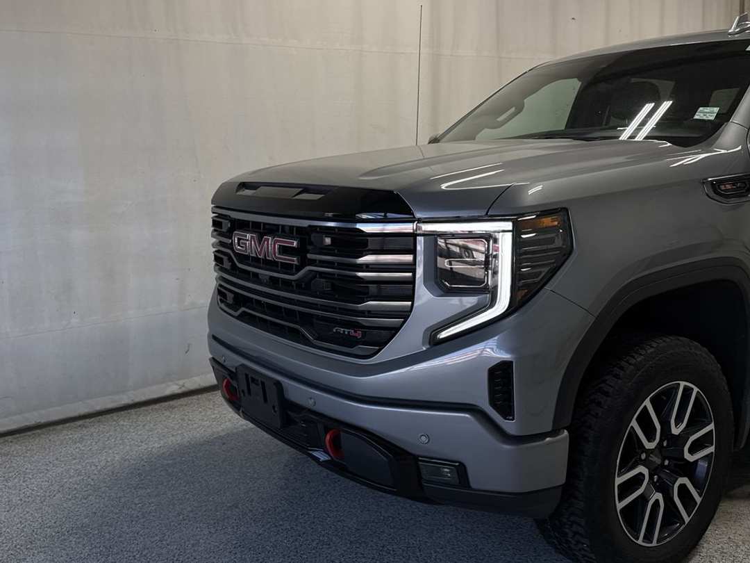 2025 GMC Sierra 1500 AT4 - Image 3
