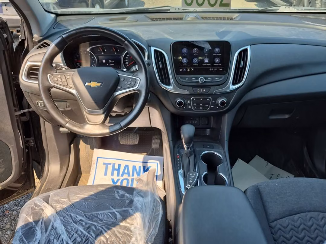 2022 Chevrolet Equinox LT - Image 3