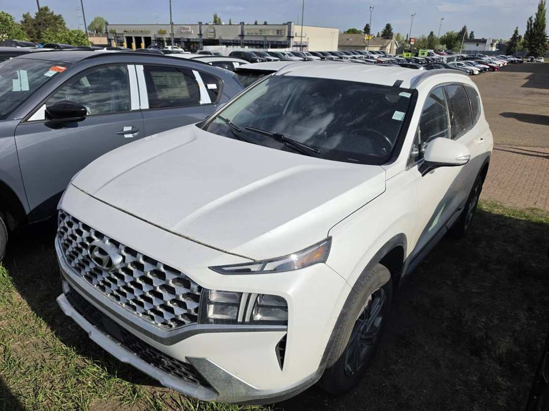2022 Hyundai Santa Fe Preferred - Image 2