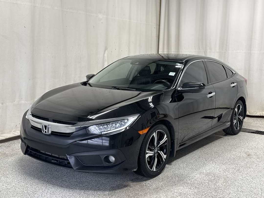 2018 Honda Civic Touring - Image 2