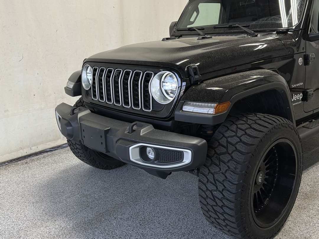 2024 Jeep Wrangler Sahara - Image 3