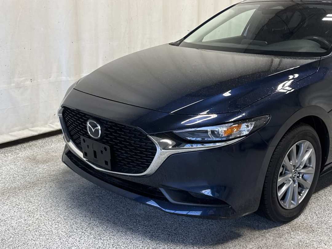 2025 MAZDA Mazda3 GX - Image 3