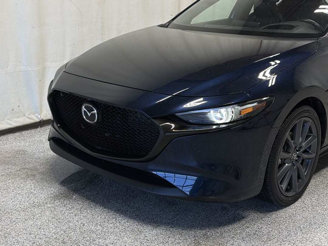 2025 MAZDA Mazda3 Sport GT - Image 3