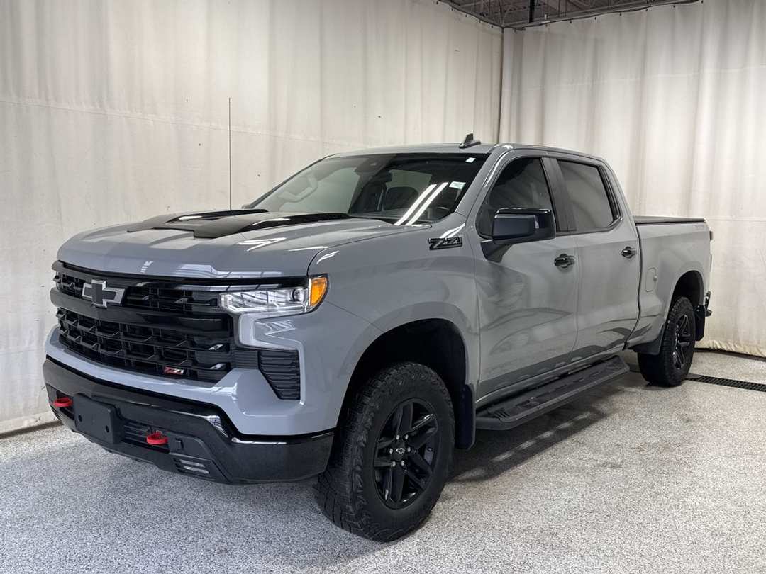 2024 Chevrolet Silverado 1500 LT Trail Boss - Image 2