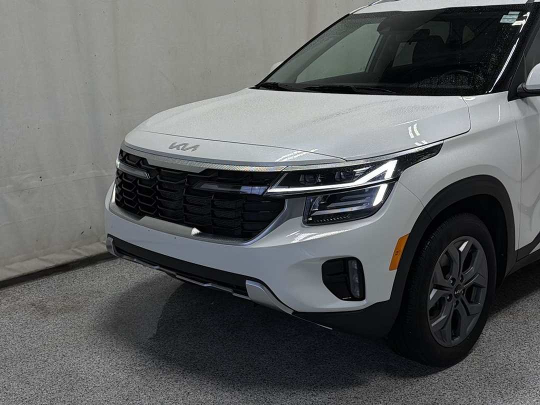 2025 Kia Seltos EX - Image 3