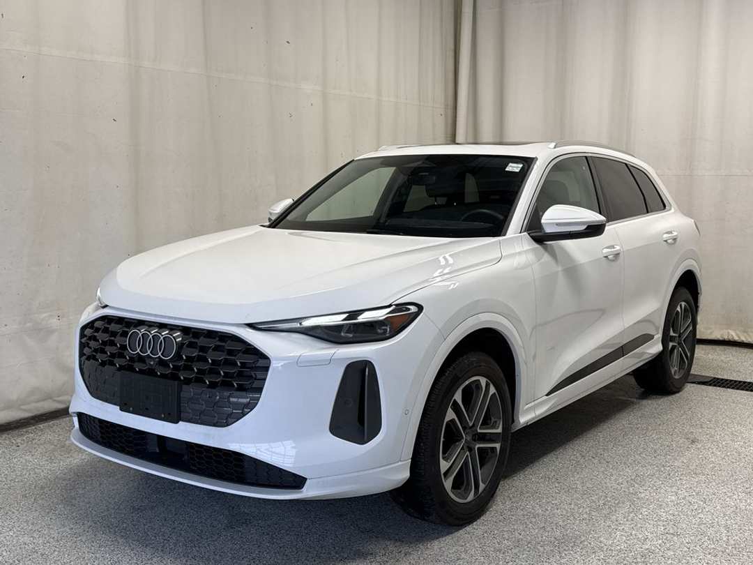 2025 Audi Q5 PREMIUM - Image 2