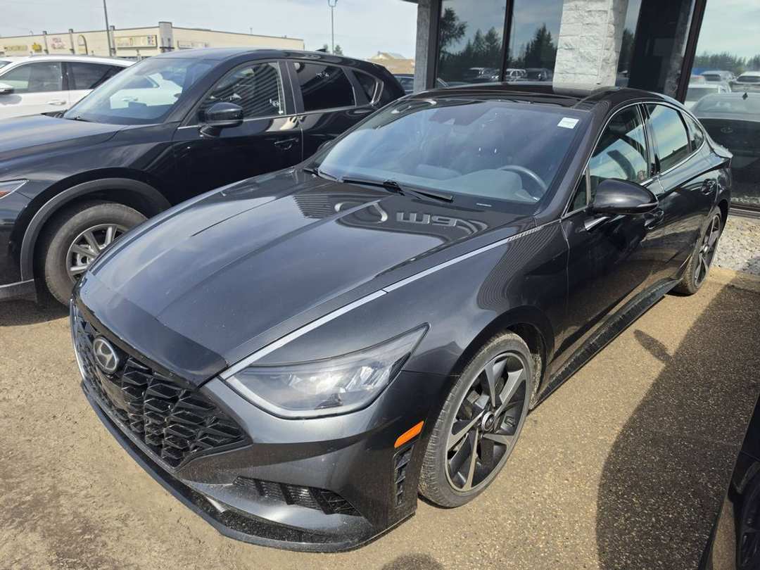 2023 Hyundai Sonata - Image 2