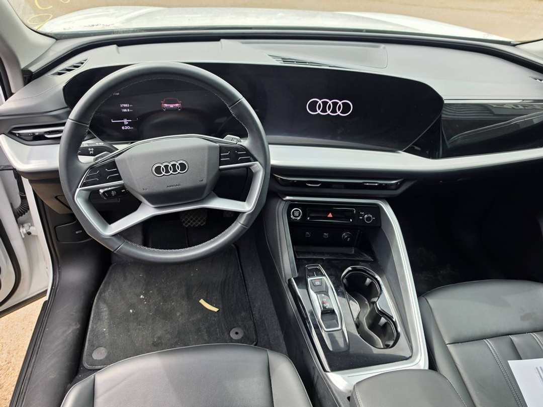 2025 Audi Q5 PREMIUM - Image 3