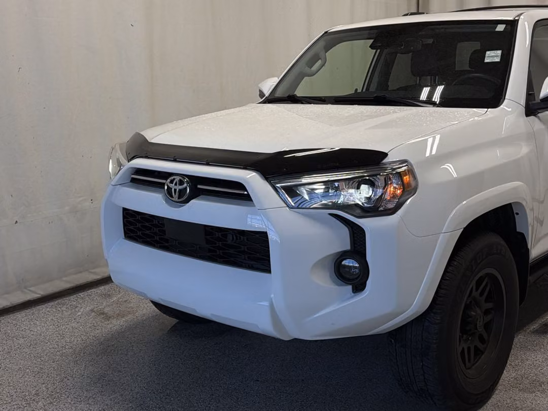 2023 Toyota 4Runner SR5 - Image 3