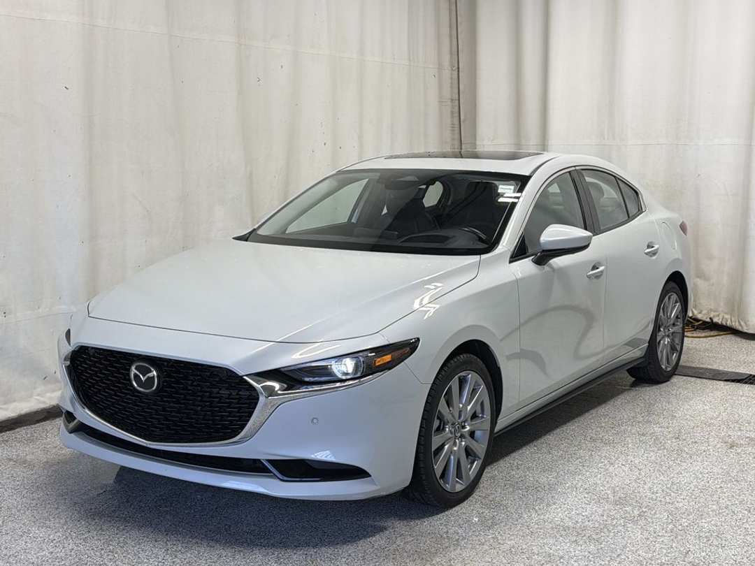 2025 MAZDA Mazda3 GT - Image 2
