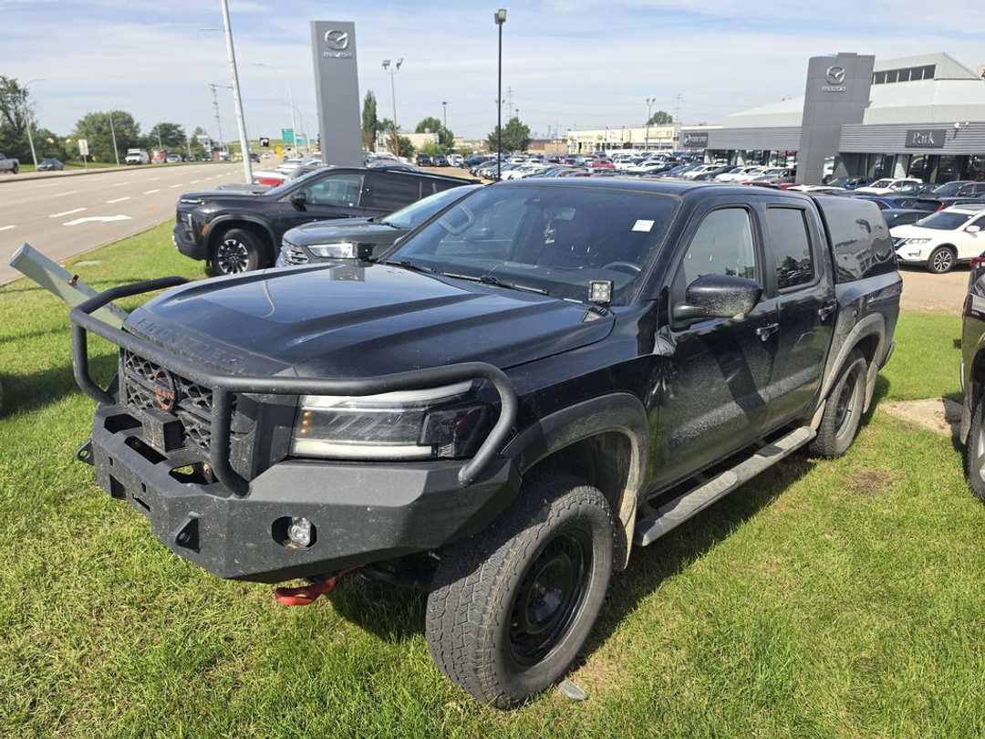 2024 Nissan Frontier PRO4X - Image 2