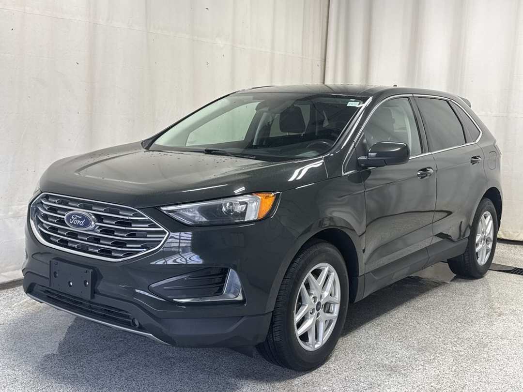 2022 Ford Edge SEL - Image 2