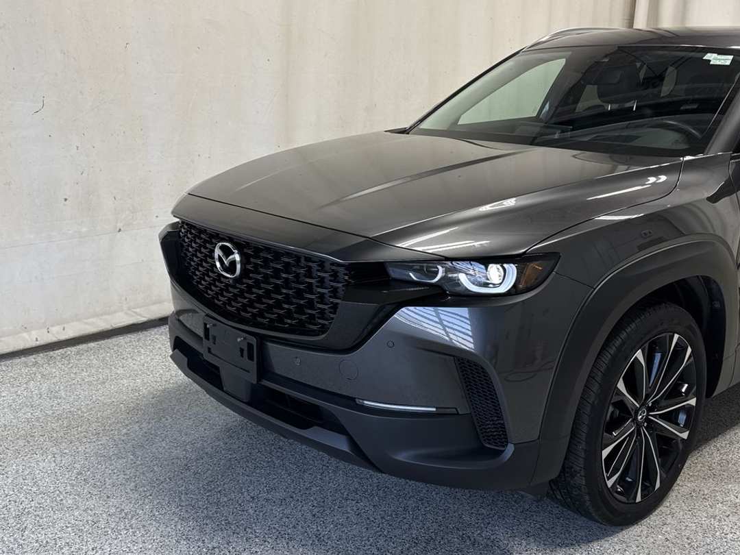 2024 MAZDA Cx-50 GT - Image 3