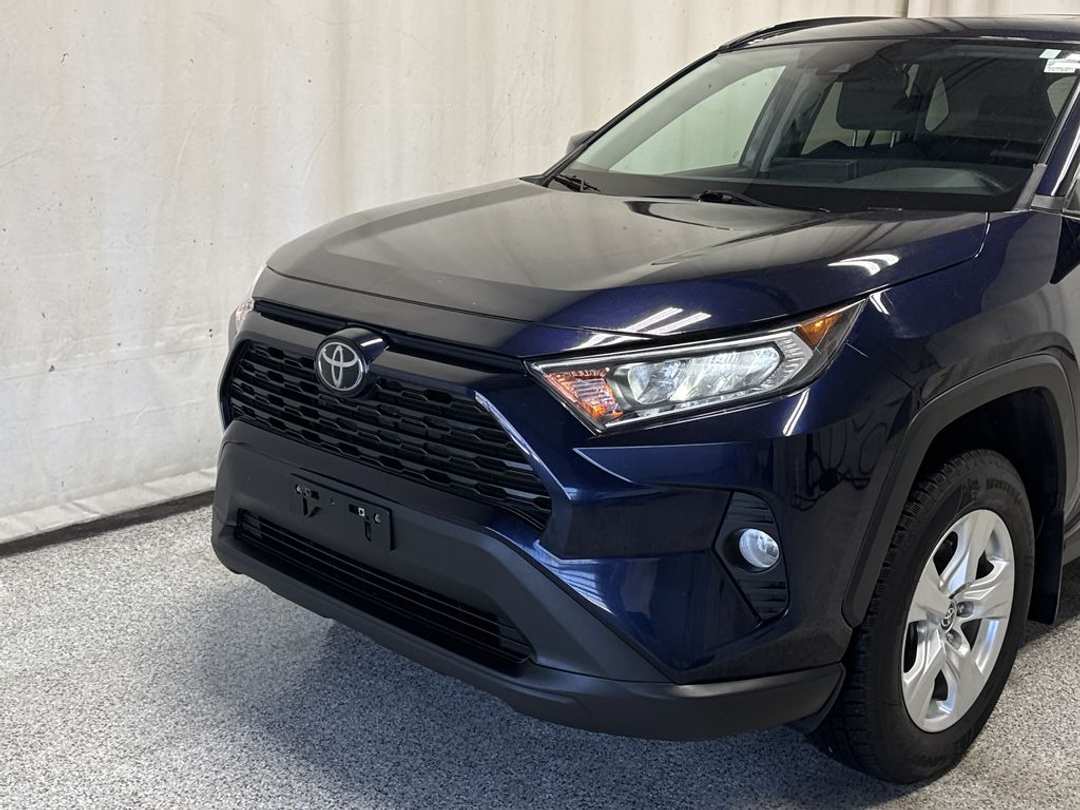 2021 Toyota Rav4 XLE - Image 3