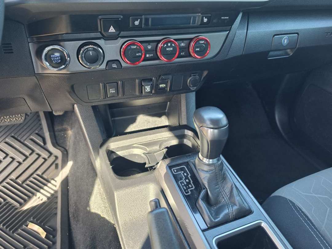 2023 Toyota Tacoma TRD - Image 3
