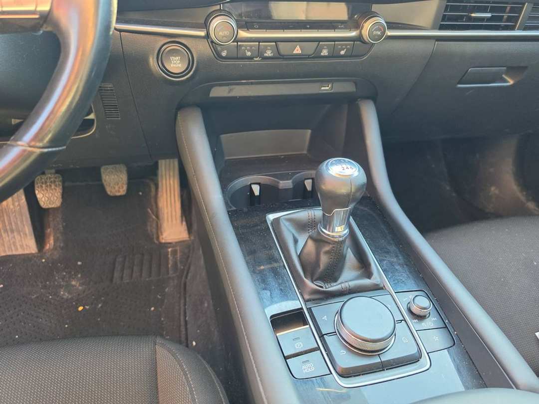 2021 MAZDA Mazda3 GS - Image 3