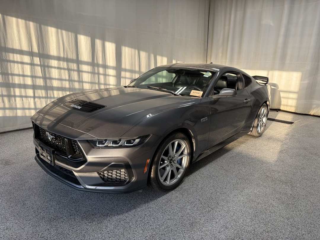 2024 Ford Mustang GT - Image 2